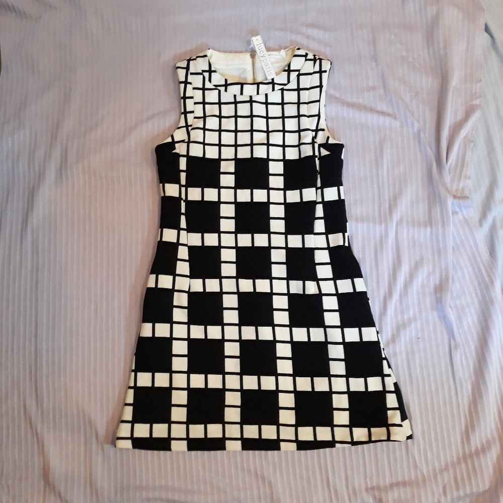 Lucy Paris size medium Mod geometric dress